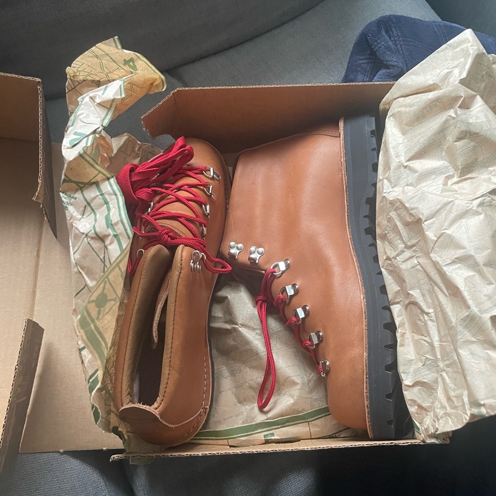 Danner Mountain Light Cascade Clovis GTX [BNIB]